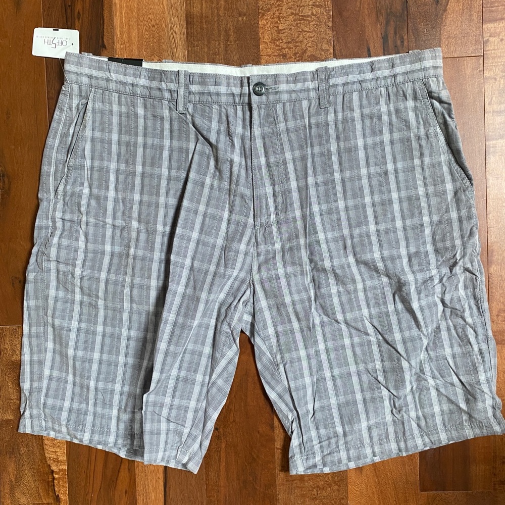Threads by Saks Fifth Avenue men’s shorts